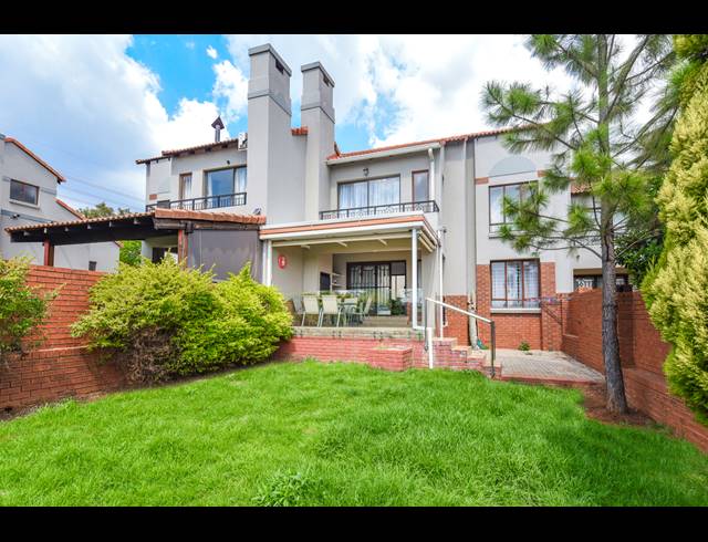 3 BEDROOM DUPLEX FOR SALE IN RIETVLEI RIDGE COUNTRY ESTATE